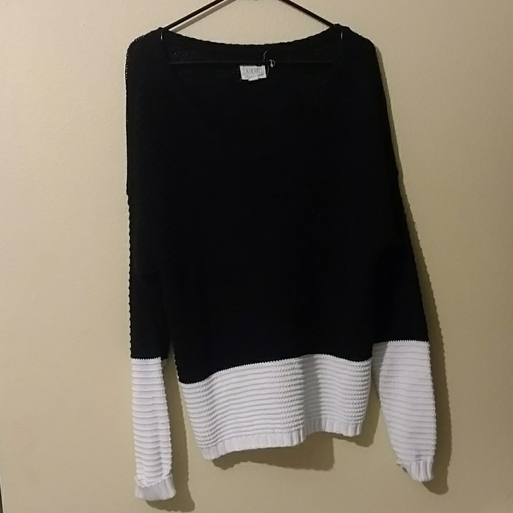 LA Hearts b&w Sweater